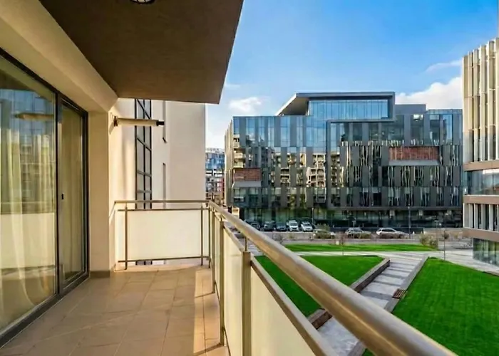 Designer Loft In Center W Parking And Queen Bed Apartman *